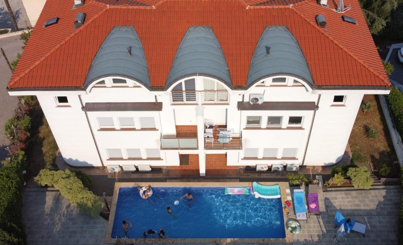 Sea View Apartment In Ičići Exterior foto